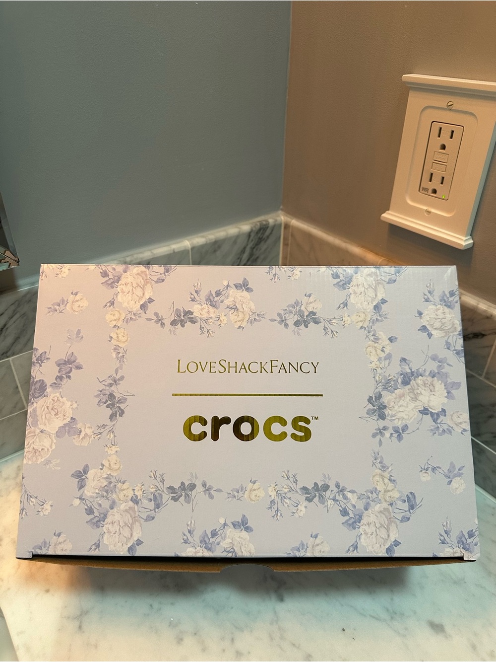 Crocs Classic Clog with Charms - Picture 2 of 3